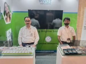 Pivot Implants Shines at Expodent 2025