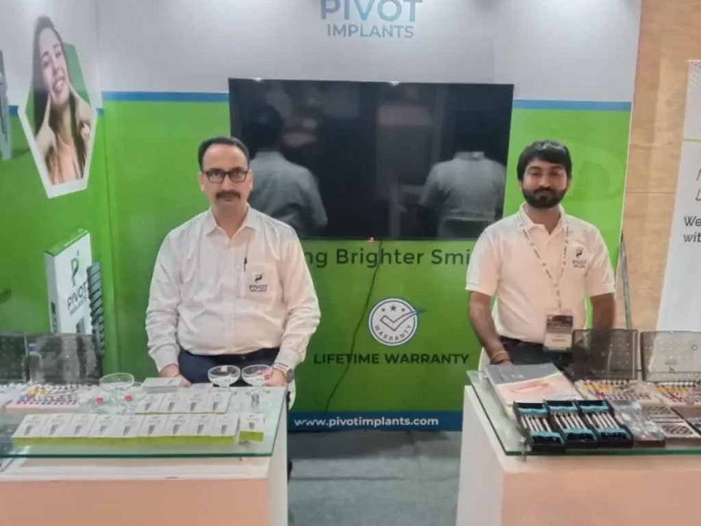 Pivot Implants Shines at Expodent 2025