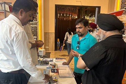 Pivot Implants Shines at Expodent 2025